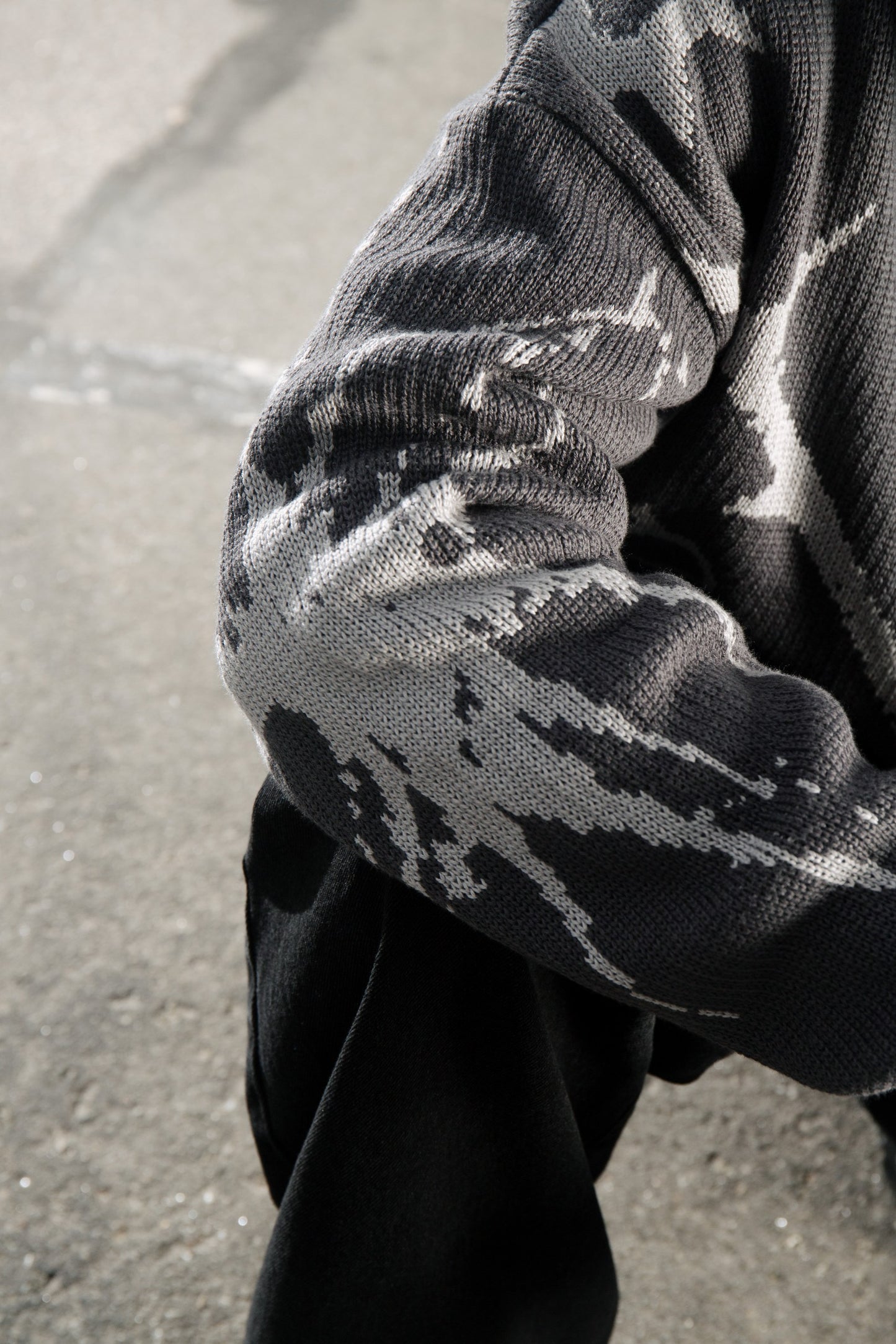 Knitted Zip-Hoodie ILL